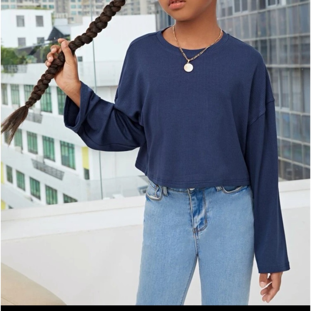 Drop shoulder solid tee size 8